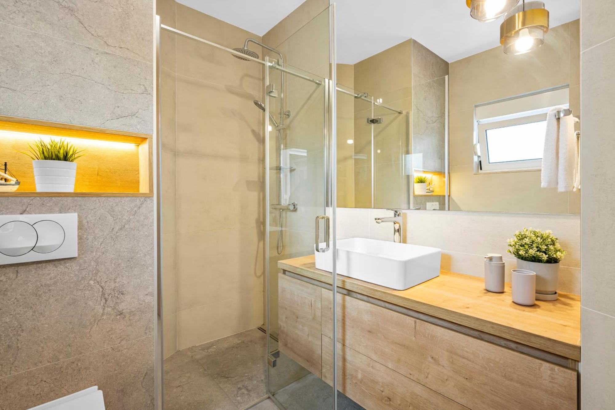 Aquarius Apartments - Beachside With Heated Pool Vodice Exterior photo